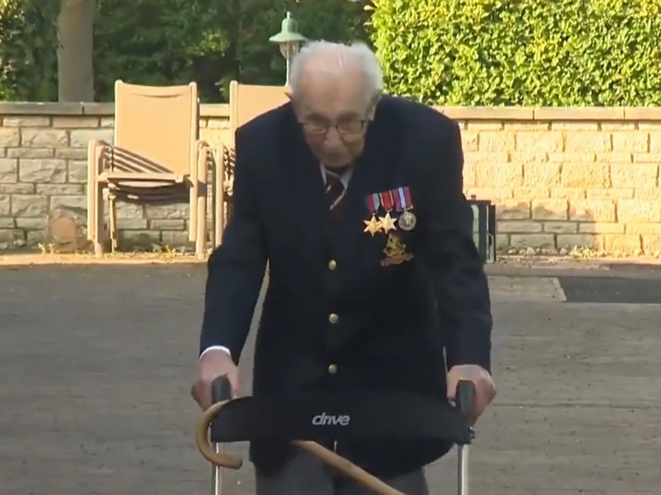 Более&nbsp;650 тыс. человек прислали пожертвования Тому Муру