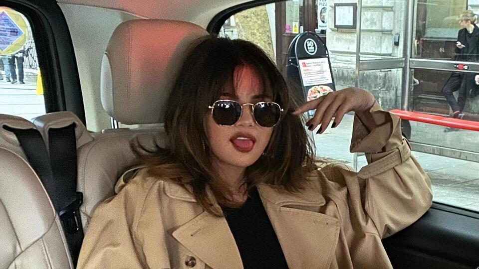 Гомес потребовала возместить ей убытки