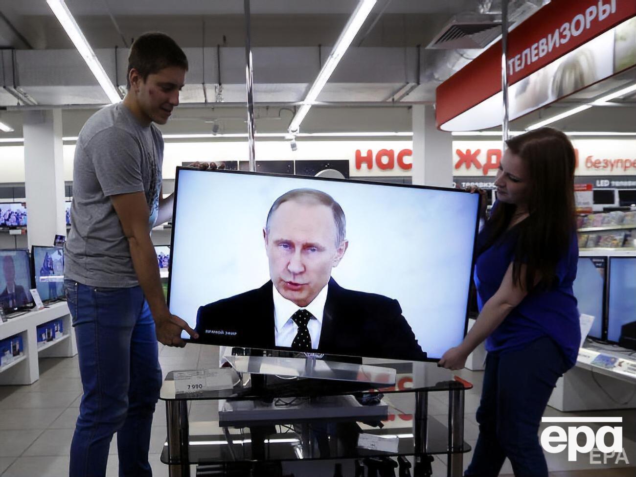 Путин заявил, что&nbsp;риски, связанные с распространением коронавируса, не позволяют проводить подготовку ко Дню победы