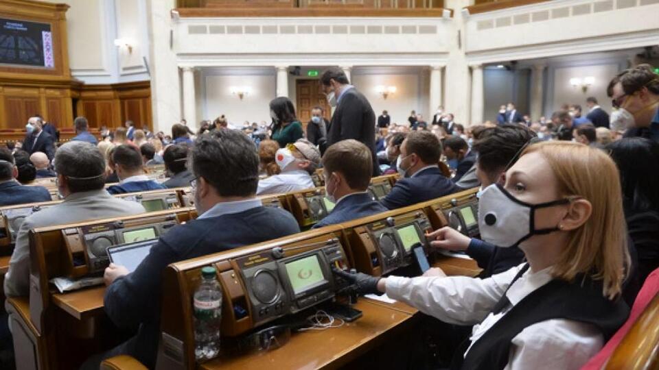 Раді доведеться розглянути чотири "блокувальні" постанови