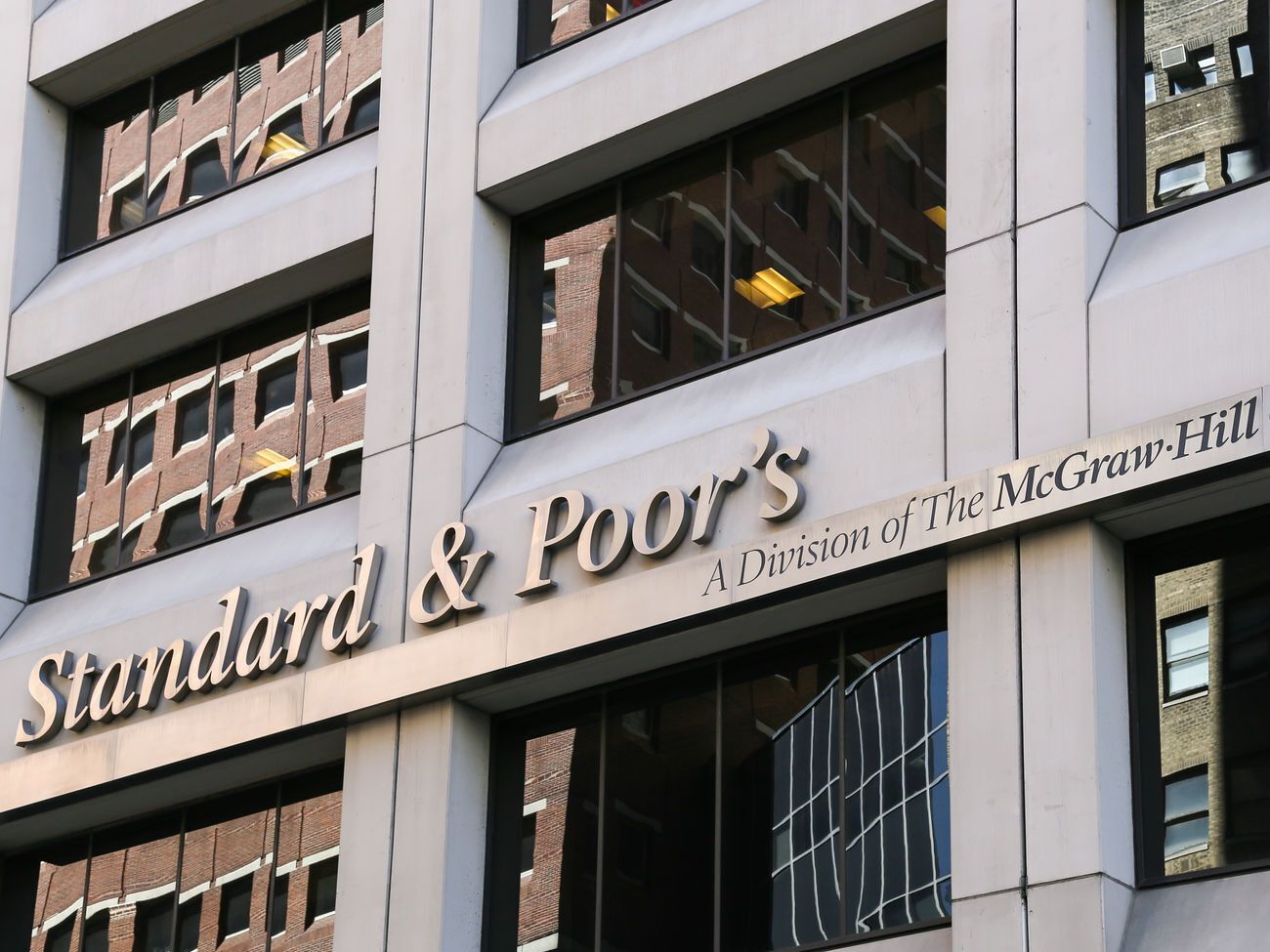 Согласно прогнозу S&P, экономики США и еврозоны в этом году сократятся, а Китая и Индии будут расти