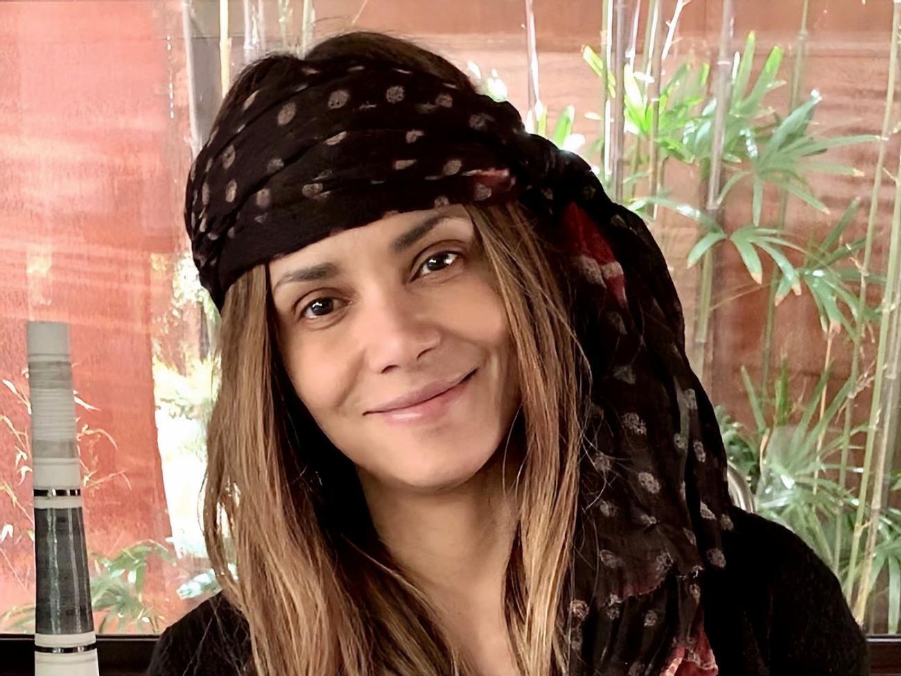 Берри:&nbsp;Я потеряла счет. Какой день у нас сегодня?