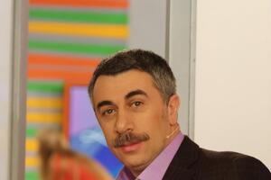 Комаровский: Для меня Пасха – прежде всего, семья. В этот день приходят самые близкие друзья, дети, внуки. И мне так неприятно, что в этом году этого не произойдет