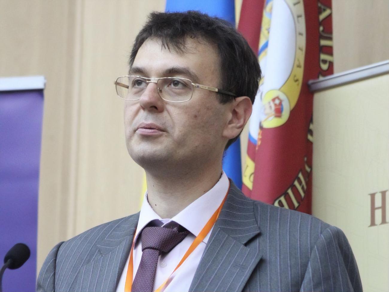 Даниил Гетманцев:&nbsp;НДС за март 2020 года составил (грн): база &ndash; 856,5 млрд, начисления &ndash; 20,7 млрд. Итого, нагрузка &ndash; 2,42%