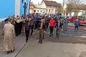 Крестный ход устроили прихожане Церкви Рождества Пресвятой Богородицы