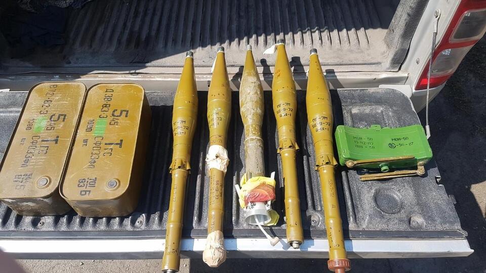 Виявлені боєприпаси передали у Мар'їнський відділок Нацполіції