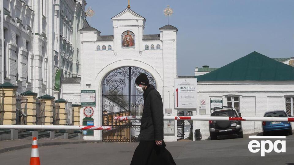 Церковні служби називають одним із джерел поширення інфекції