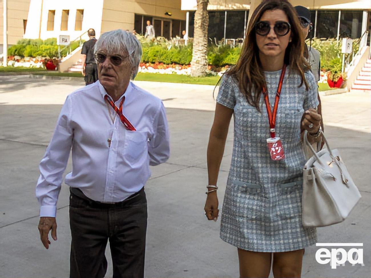 Летом Флози родит Экклстоуну сына