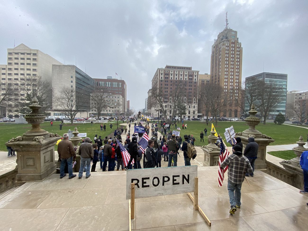 Митинг в столице штата&nbsp;Мичиган&nbsp;Лансинге 15 апреля