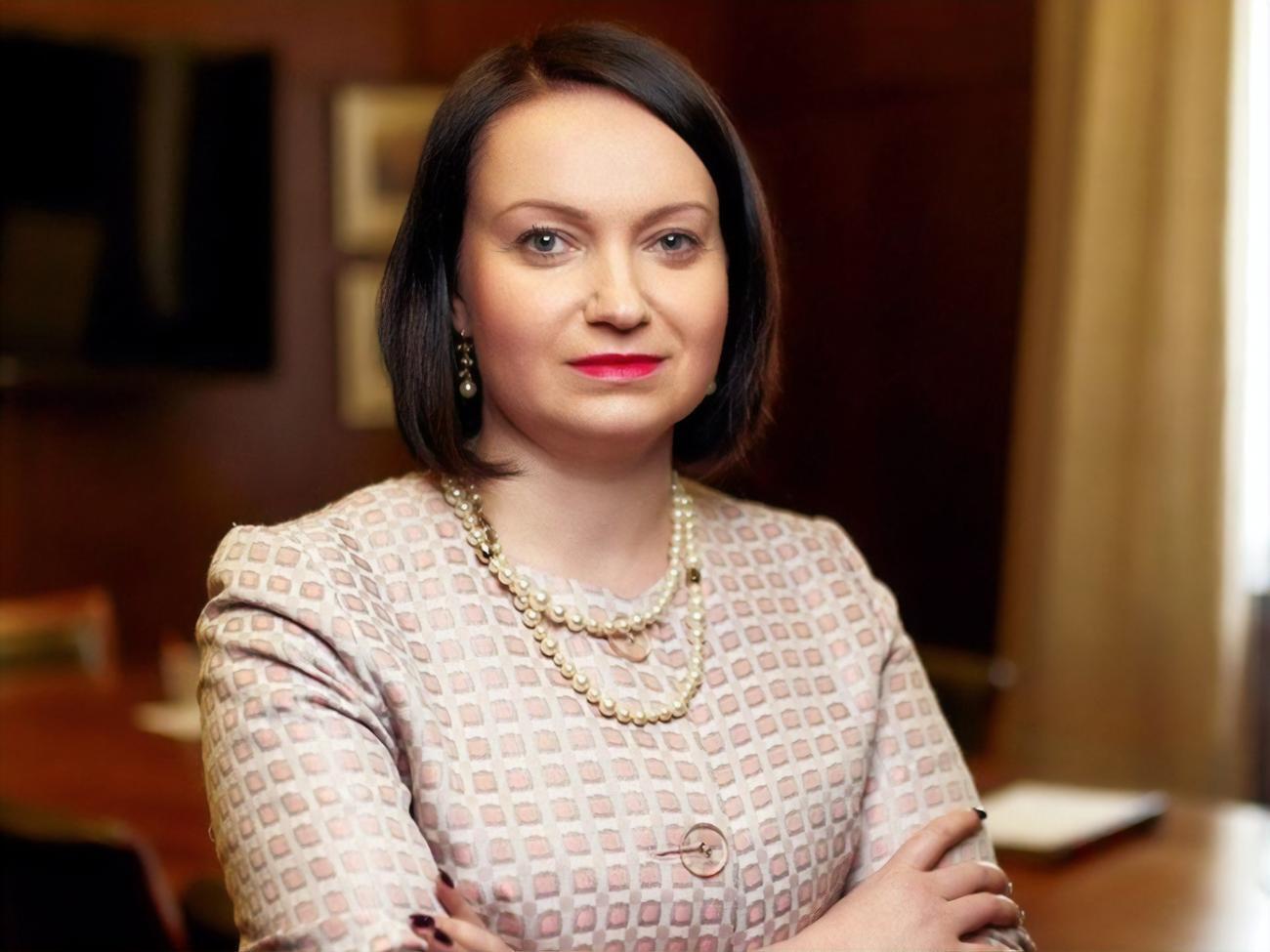 Шаталова: Захисні костюми для медиків розподілять по всій Україні