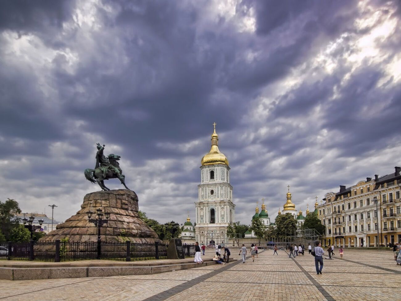 Протягом останньої доби в Києві госпіталізовано 13 осіб