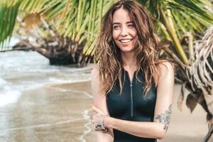 Дорофеева родилась в 1990 году в Симферополе