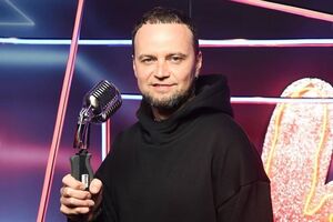 Квінта написав музику на слова пісні "Пьяное солнце"