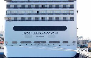 Корабль Magnifica всего с одной остановкой прошел от Австралии до Франции