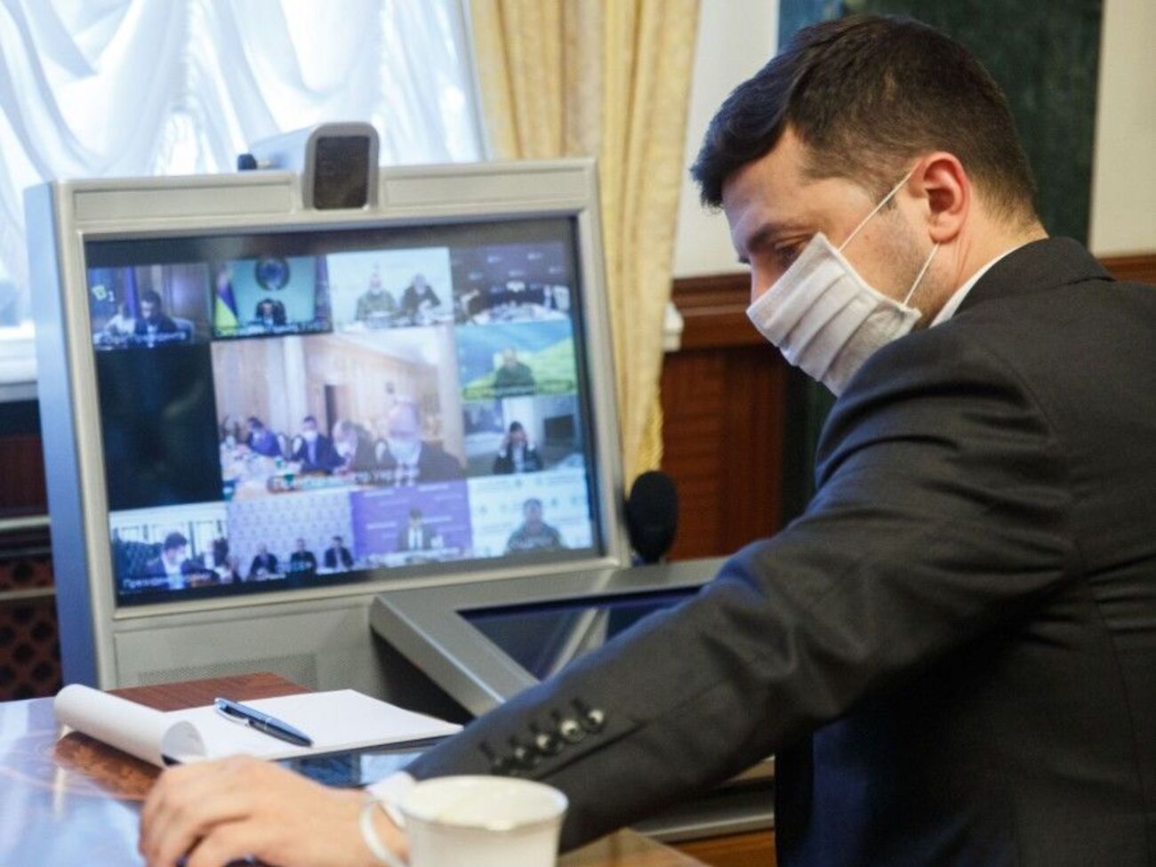 Зеленський: Моє спілкування, зрозуміло, дуже обмежилося