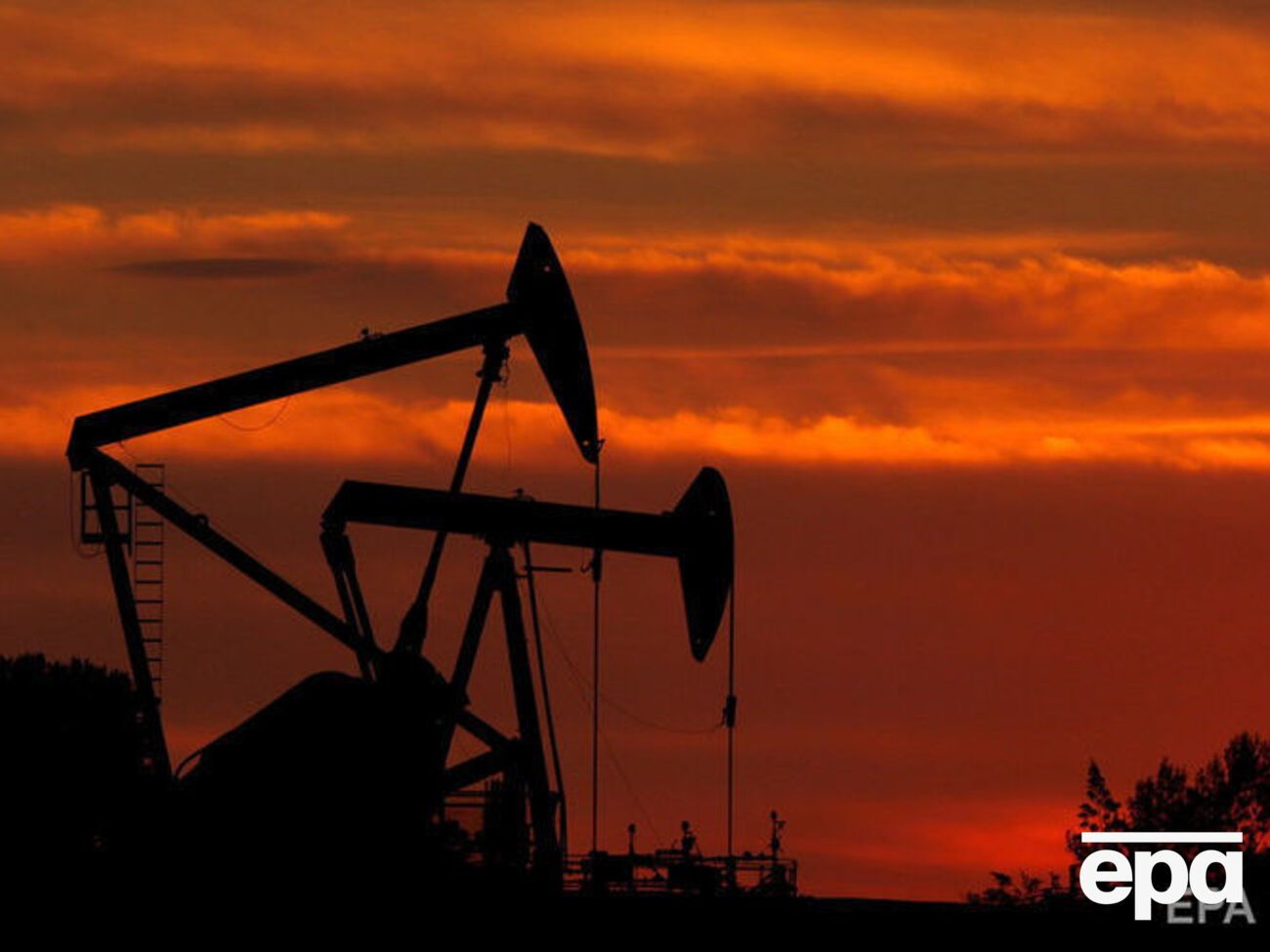Ціна нафти елітного сорту опускалася до рівня 1999 року