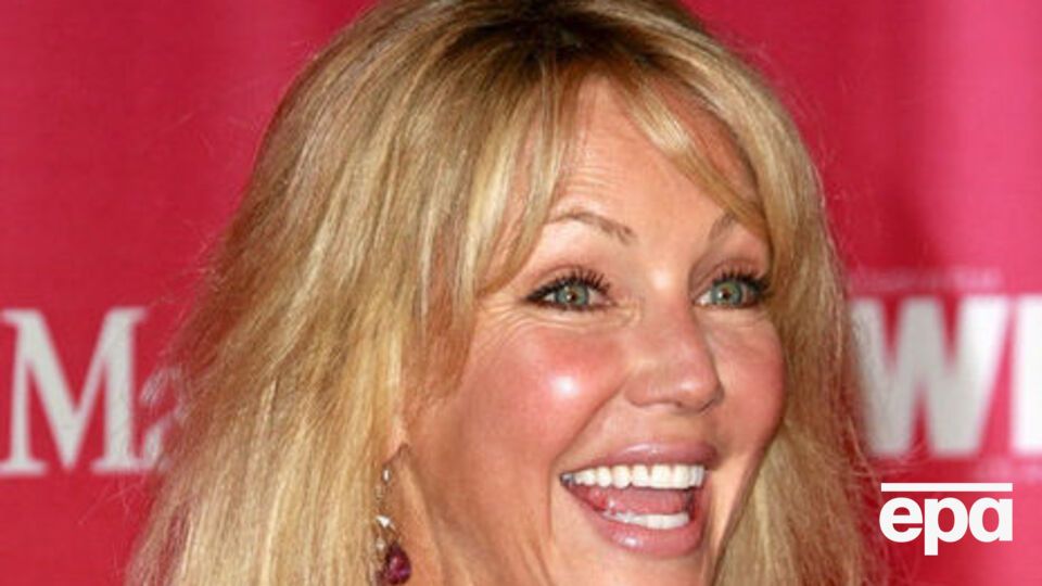 Локлір двічі намагалася вчинити самогубство