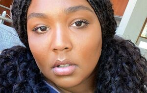 Lizzo: Сосредоточьтесь на части тела, которая вам не нравится в себе, и проявите к ней любовь сегодня