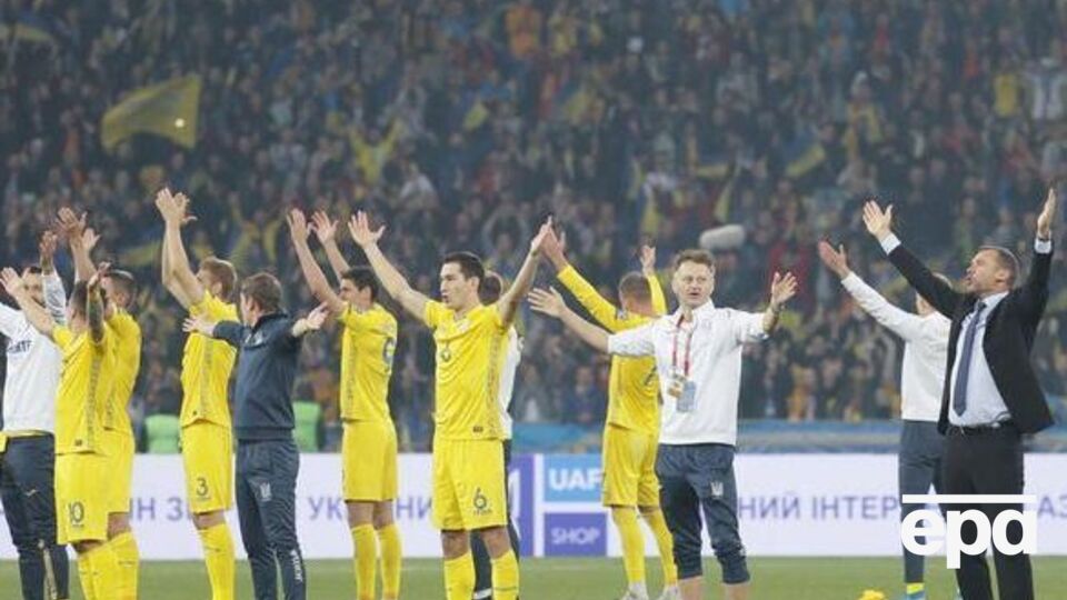 У складі збірної України є футболісти, які грають у чемпіонатах інших країн