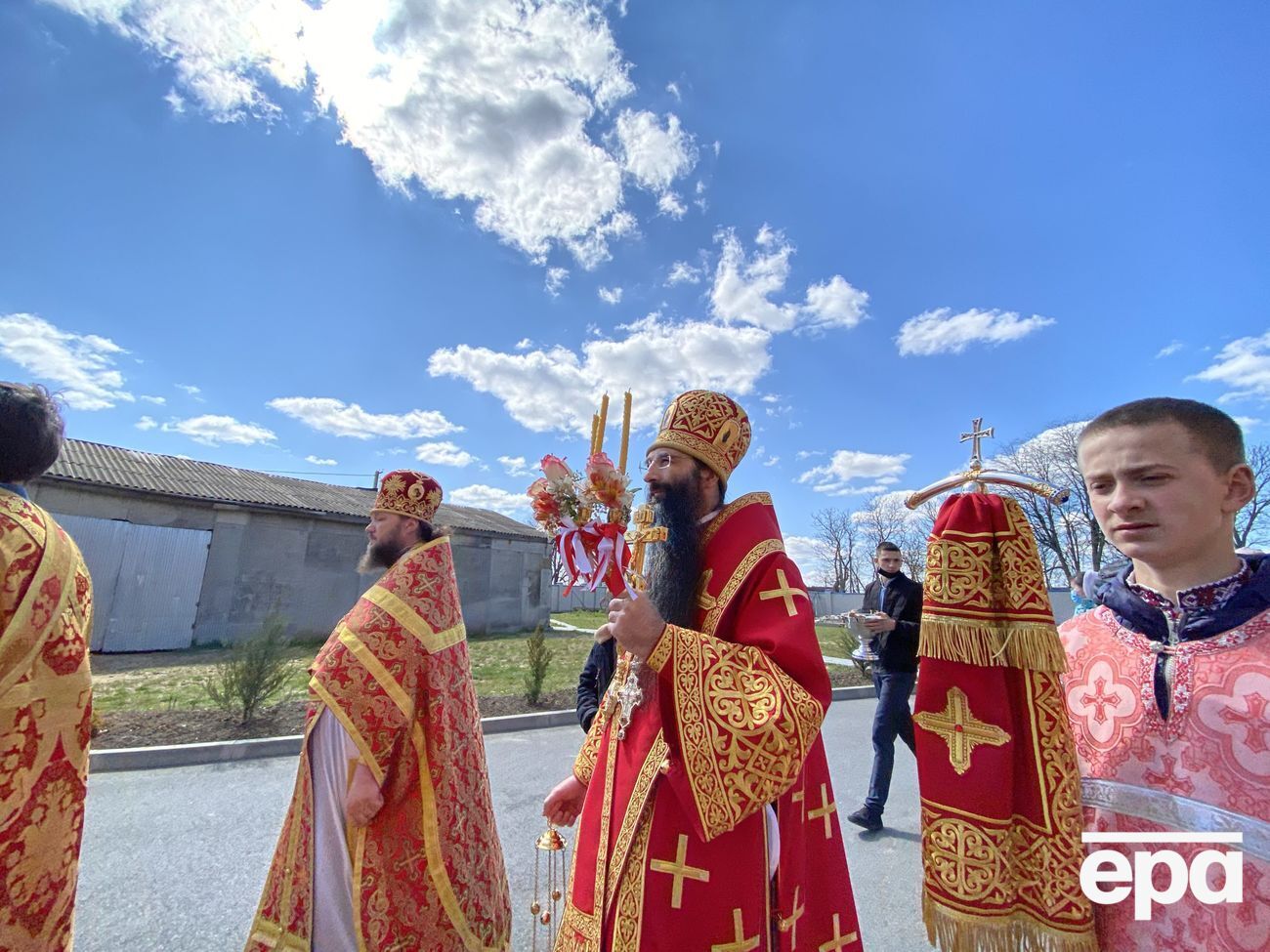 У Вінницькій області представники УПЦ МП під час карантину влаштували хресний хід. Фоторепортаж