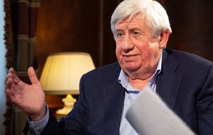 Шокин заявил, что после окончания вуза работал только в прокуратуре