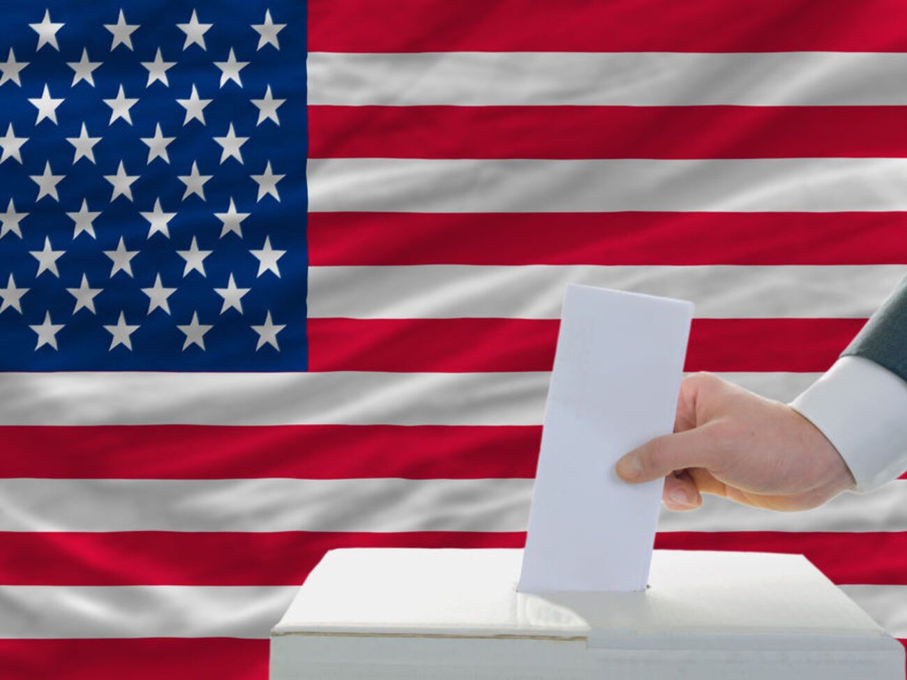 В октябре 2016 года власти США обвинили Россию во вмешательстве в выборы президента