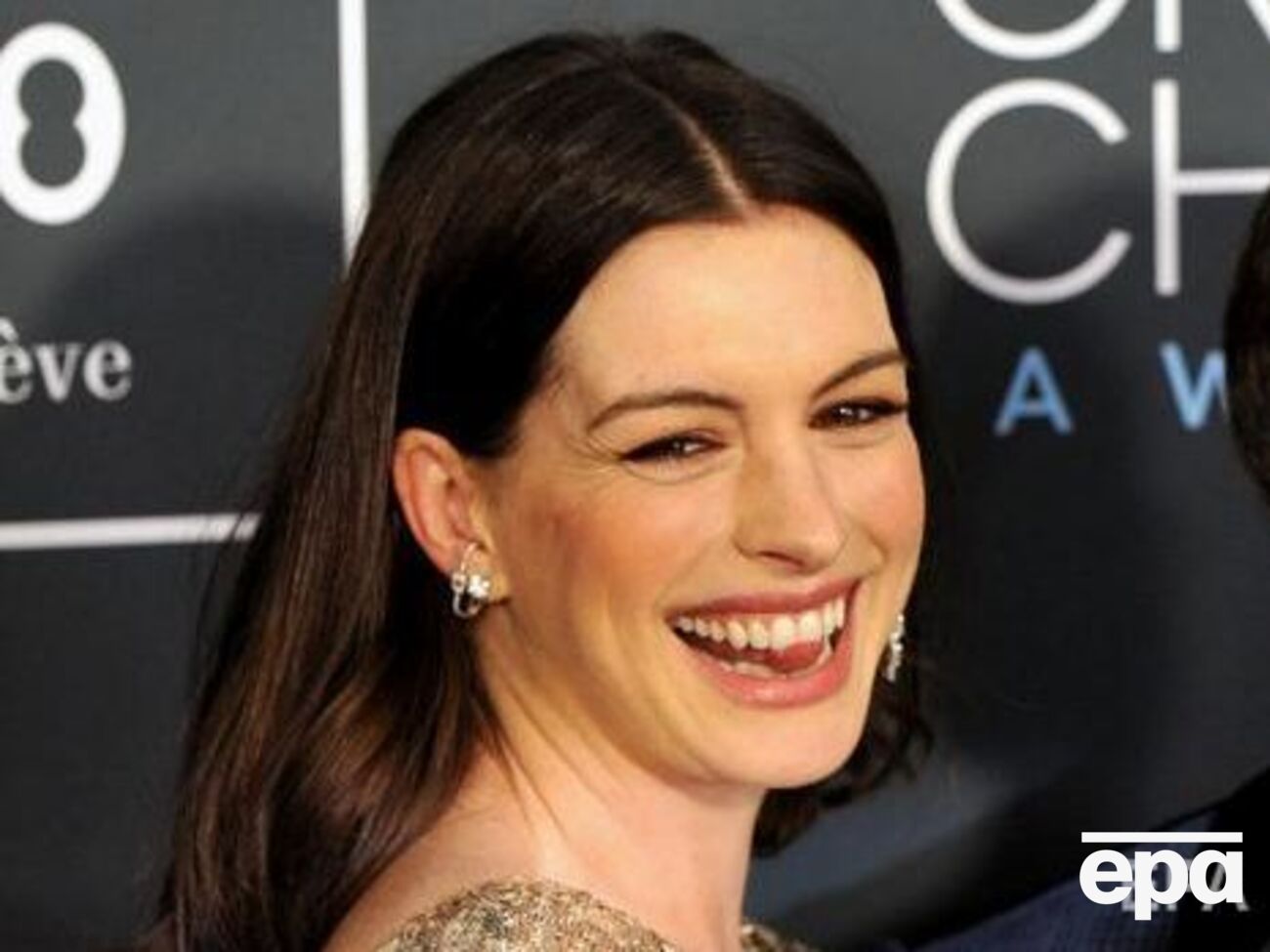 Хэтэуэй сыграла Мию Термополис в фильме "Дневники принцессы"