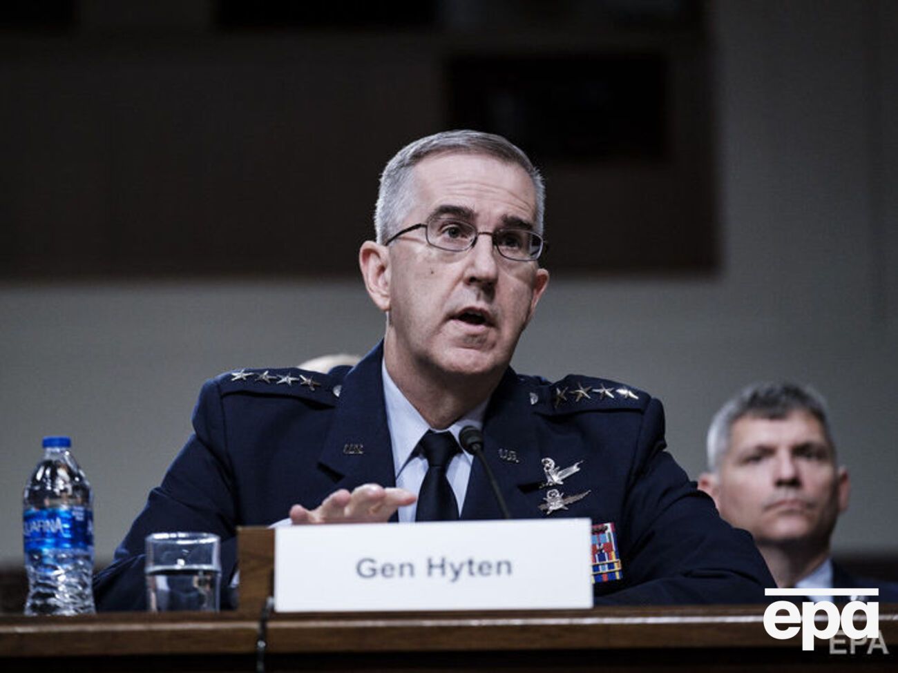 Кім Чен Ину 12 квітня зробили операцію на серці і він відновлюється на віллі за межами Пхеньяна