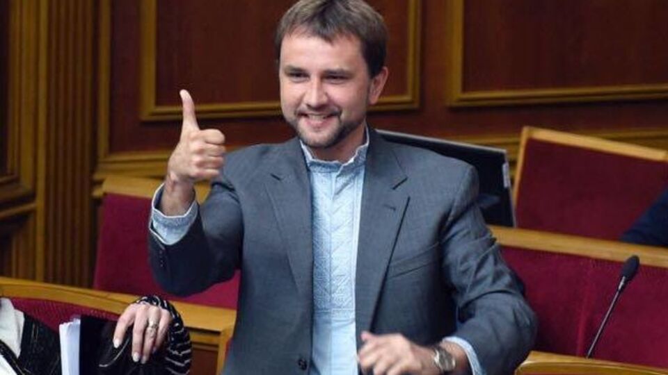 Вятрович сообщил, что суд удовлетворил его жалобу