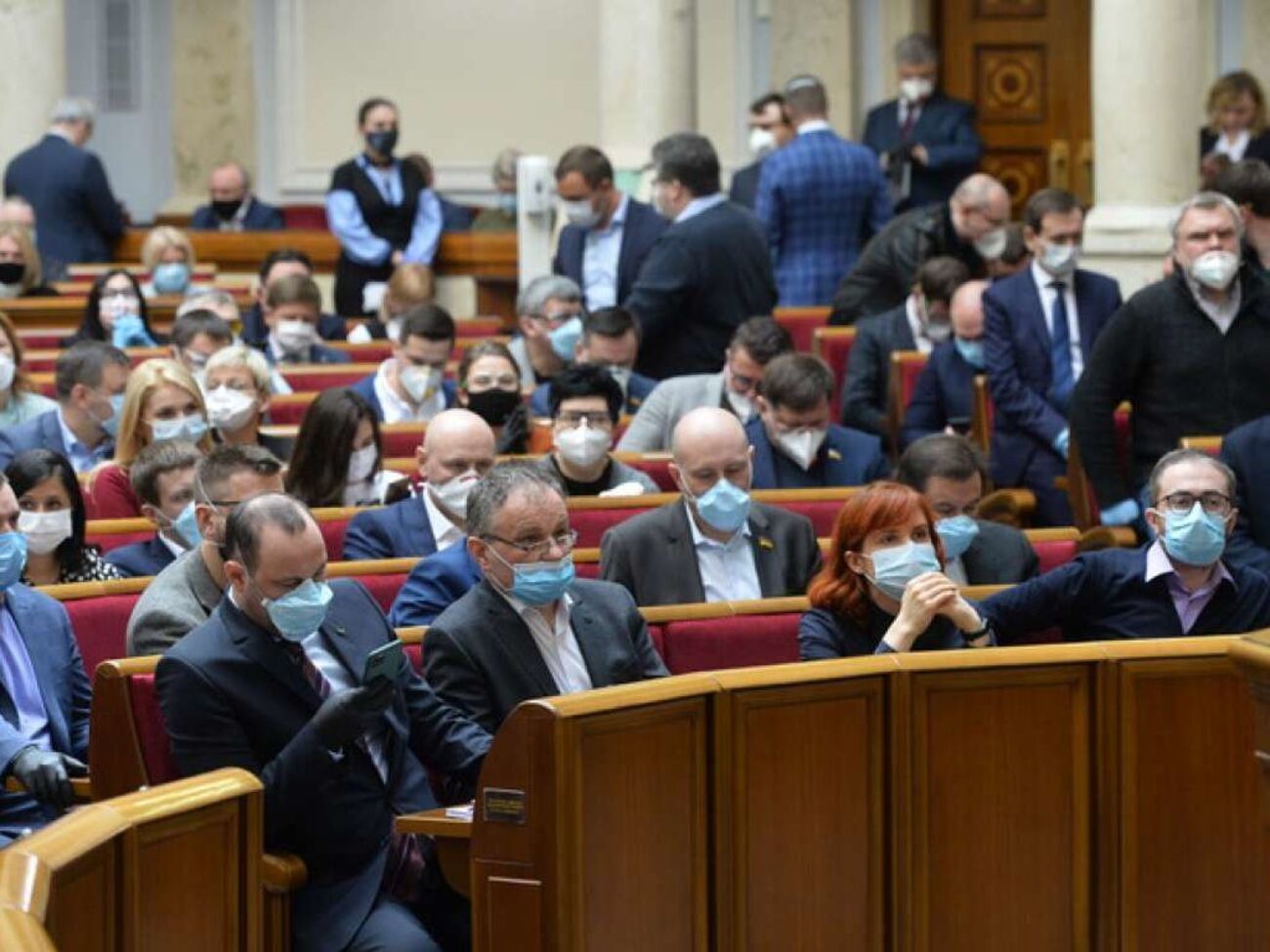 "Слуга народу" як переможець виборів мала отримати більше від усіх грошей із держбюджету