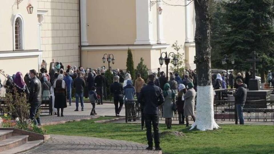 У Вербну неділю в чернівецьких храмах фіксували порушення