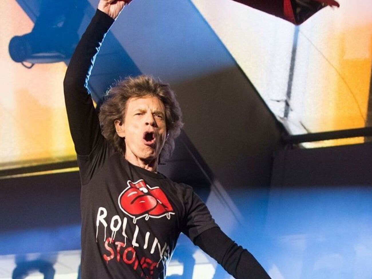 Мік Джаггер заявив, що пісню було написано торік