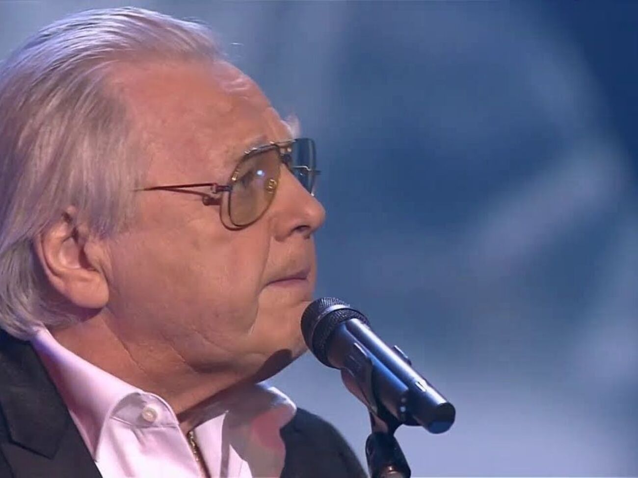 75-летний Антонов живет один