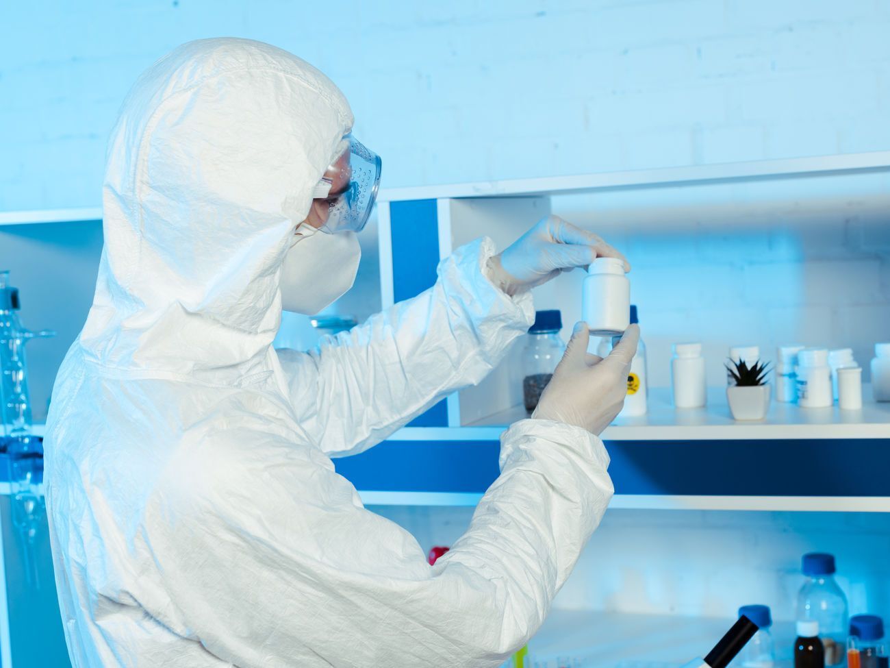 Сейчас проводится дезинфекция помещений реабилитационных центров