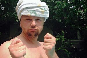 Євдокименко показав, як доглядає за садом