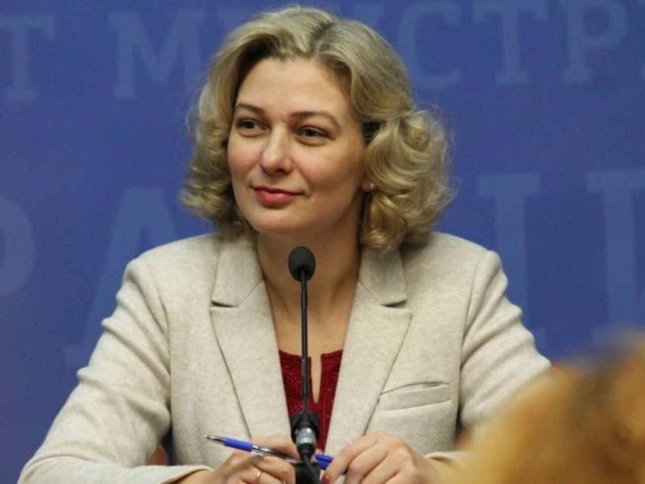 Монахова: Майже пів року я тільки витрачала власні кошти на поїздки з Миколаєва до Києва, винаймання там житла