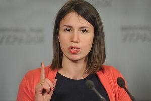 Чорновол зобов'язана перебувати вдома вісім годин
