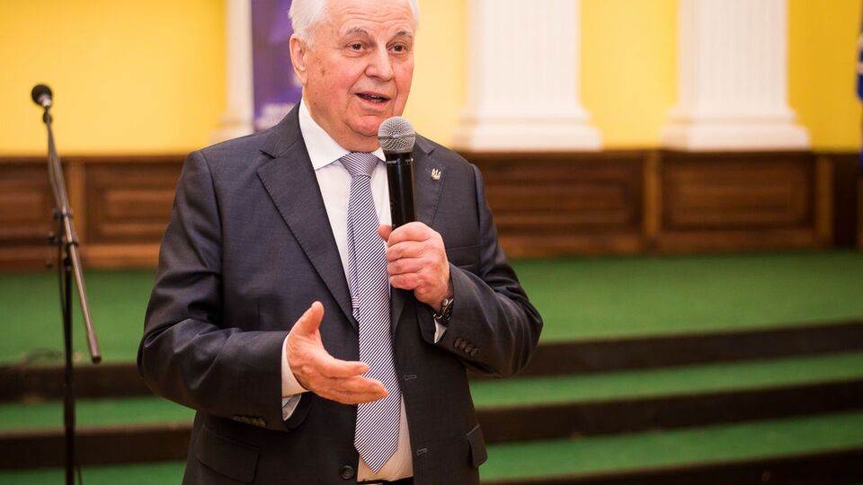 Кравчук считает, что Саакашвили надо назначить вице-премьером и защитить от "грязи"