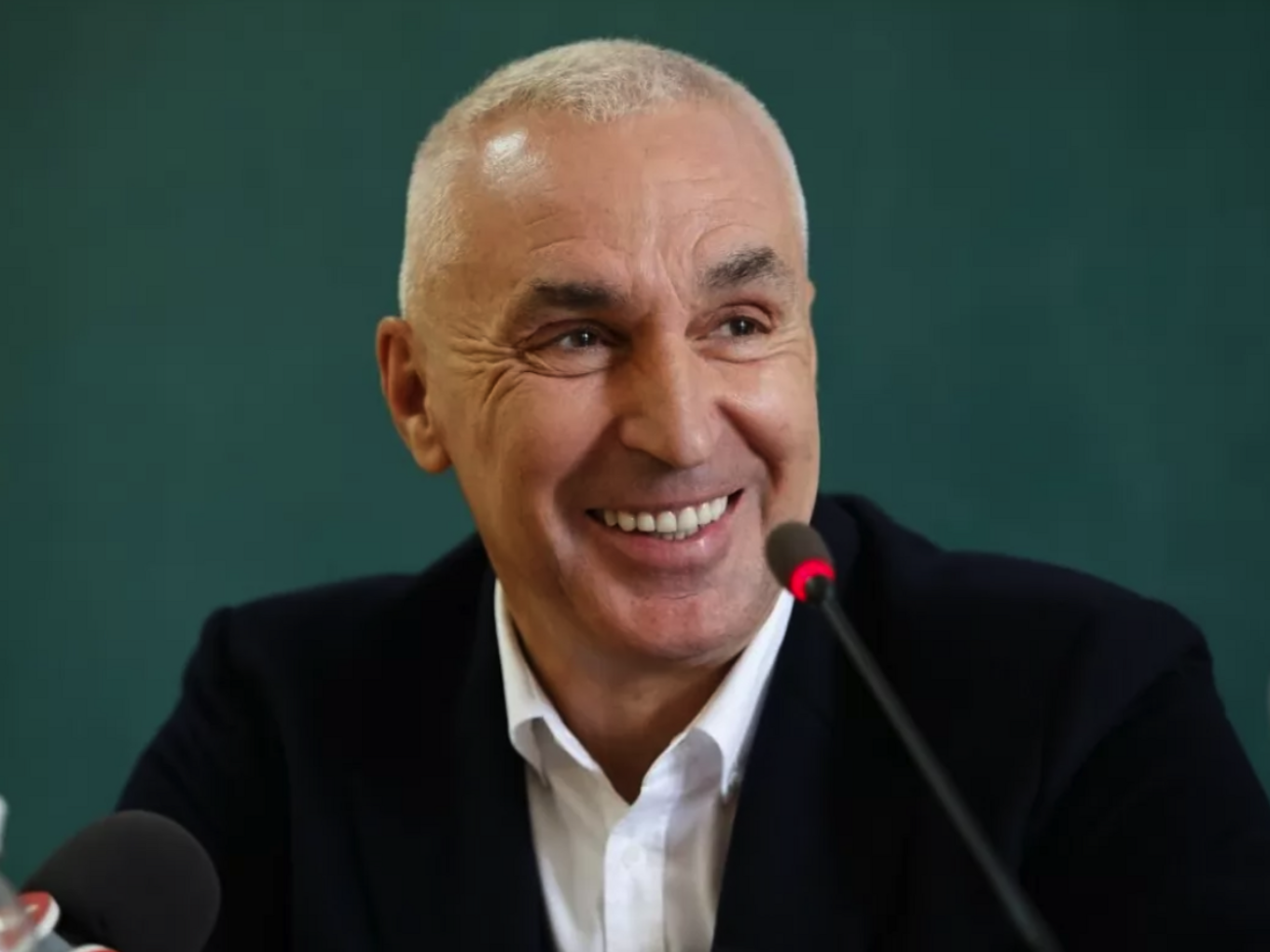 Александр Ярославский: Думаю, сейчас закончится эта история с коронавирусом, и надо думать, что делать дальше. Во всех аспектах. И в футбольном тоже