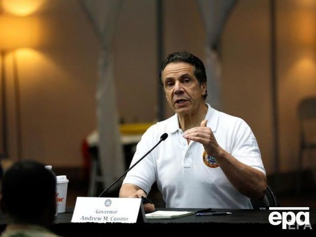 Куомо: Запреты на поездки, введенные Трампом, были запоздалыми