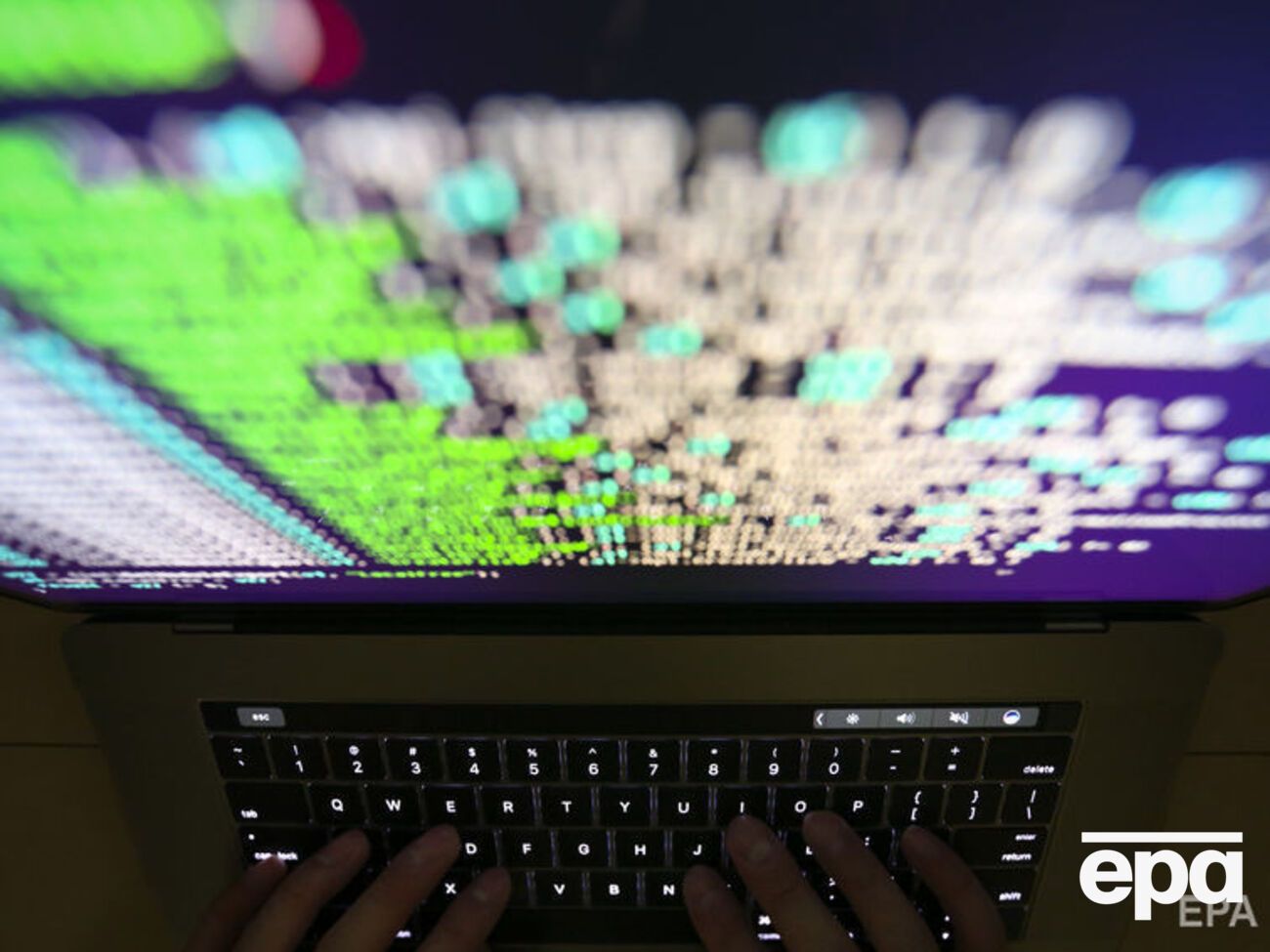 В Минобразования сообщили, что работа по подключению интернета ведется