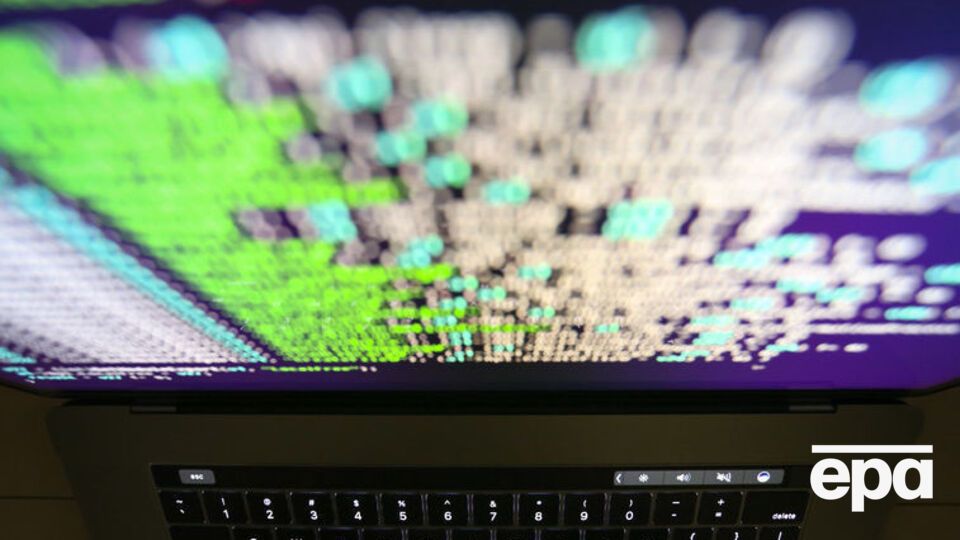 В Минобразования сообщили, что работа по подключению интернета ведется