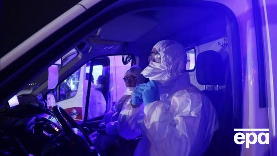 За кордоном 163 українці продовжують лікуватися від COVID-19