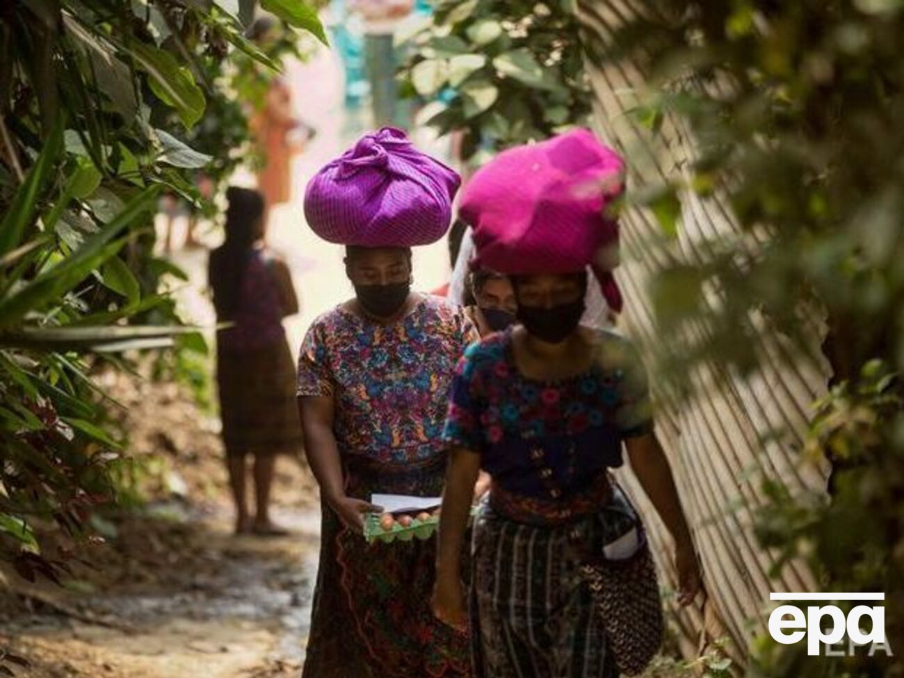 Пандемія коронавірусу триває