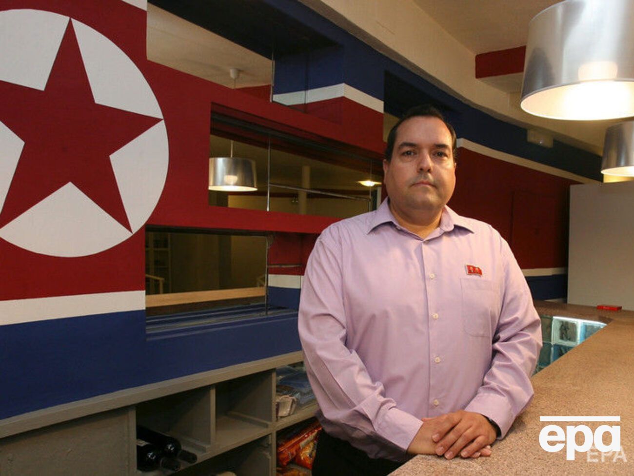 Испано-северокорейский дипломат Као де Бенос попросил журналистов не гнаться за сенсациями