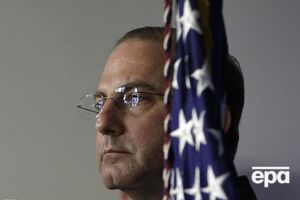 Азар возглавляет минздрав США с января 2018 года