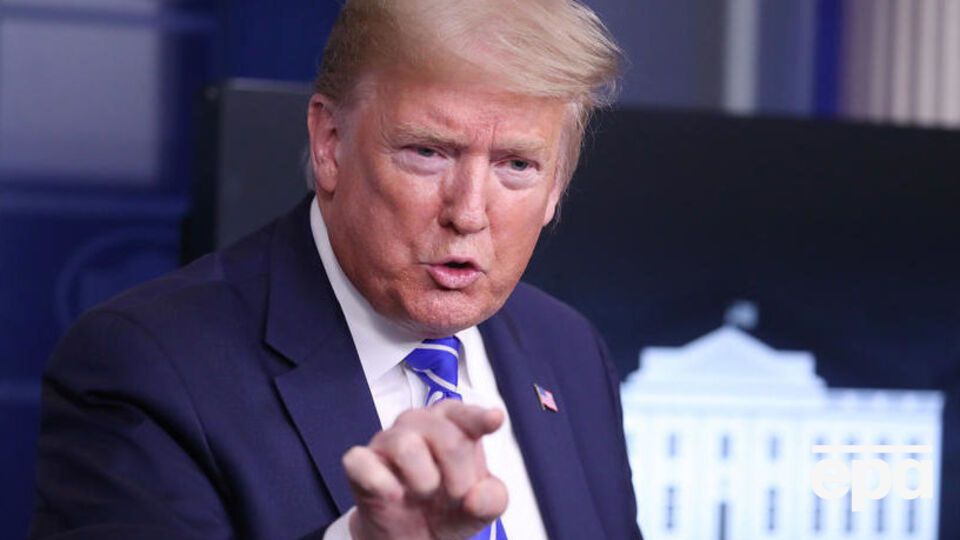 Трамп обвинил журналистов во враждебности