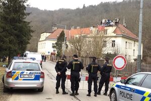 Чеські силовики взяли під охорону перших осіб Праги
