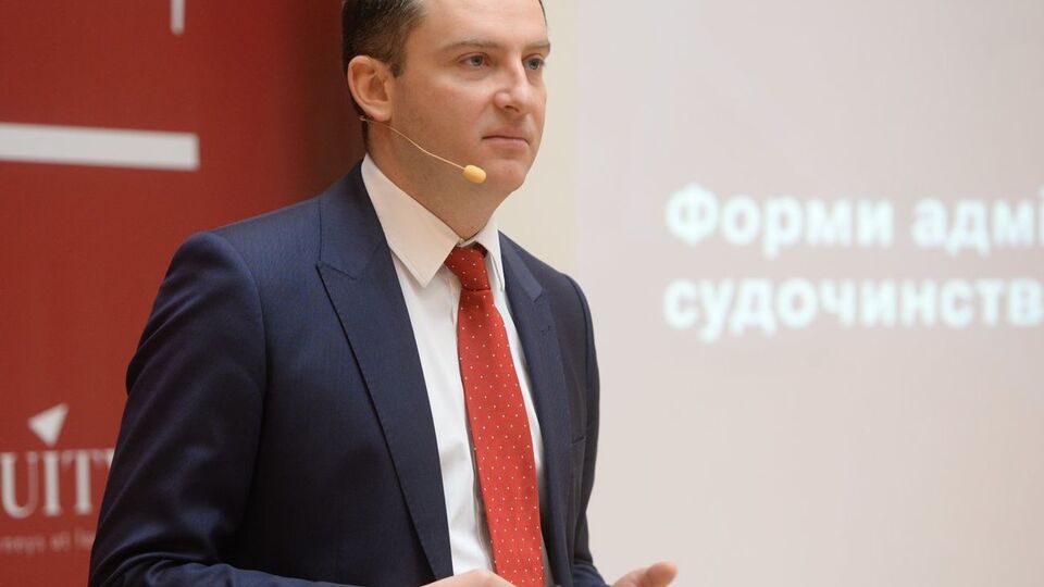 Верланов: Я много работал с кадрами, и если человек не подходит, то можно по-разному ему это объяснить