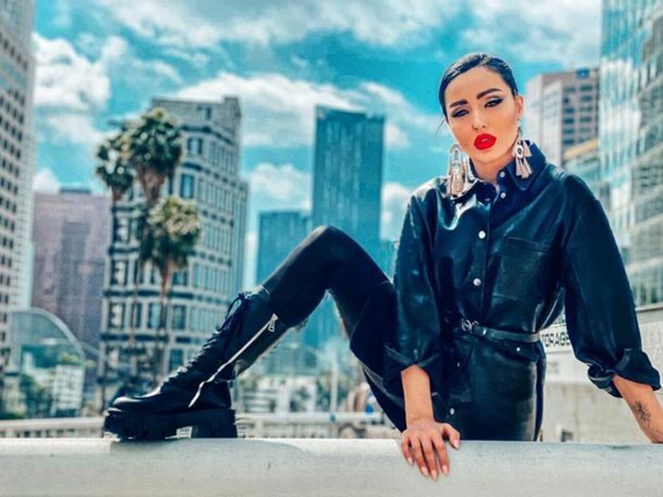 Добрыднева: Песня о том, что порой влюбленные люди перегорают, любят только на словах